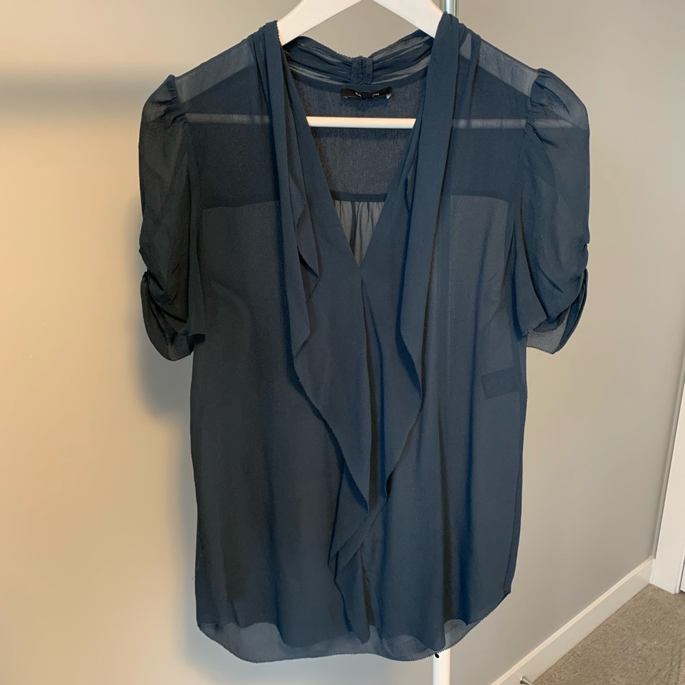 Aritzia Babaton silk blouse